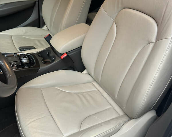 Белый Ауди Ку 5, объемом двигателя 2 л и пробегом 155 тыс. км за 24500 $, фото 46 на Automoto.ua