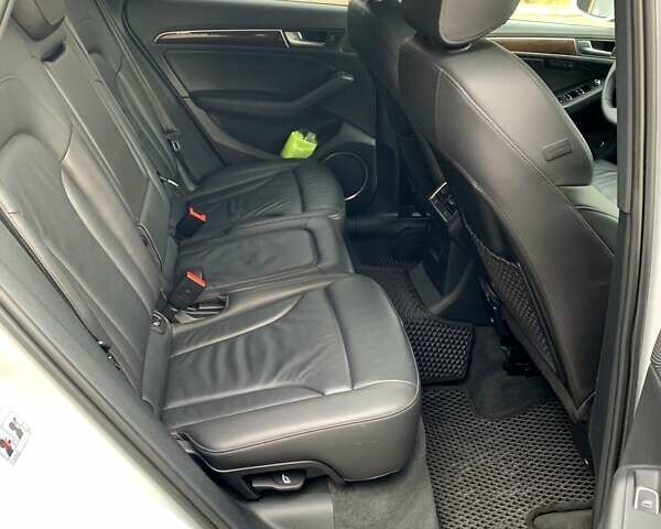 Белый Ауди Ку 5, объемом двигателя 3 л и пробегом 127 тыс. км за 18500 $, фото 21 на Automoto.ua