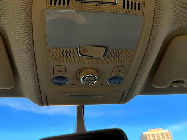 Білий Ауді Ку 5, об'ємом двигуна 2 л та пробігом 124 тис. км за 18499 $, фото 9 на Automoto.ua