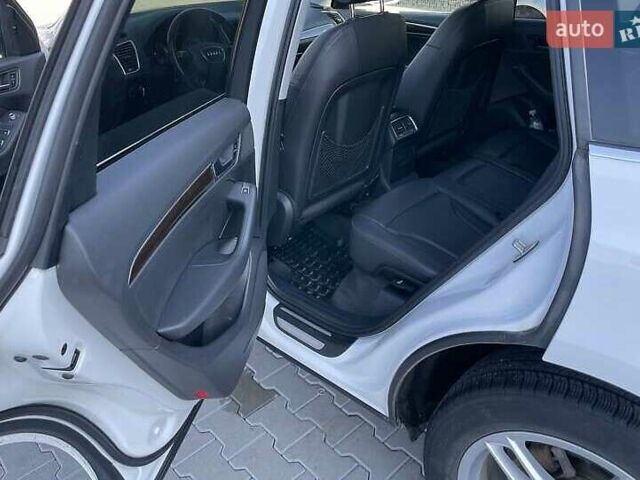 Белый Ауди Ку 5, объемом двигателя 1.98 л и пробегом 113 тыс. км за 17900 $, фото 16 на Automoto.ua