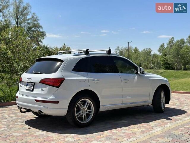 Білий Ауді Ку 5, об'ємом двигуна 1.98 л та пробігом 216 тис. км за 17500 $, фото 8 на Automoto.ua