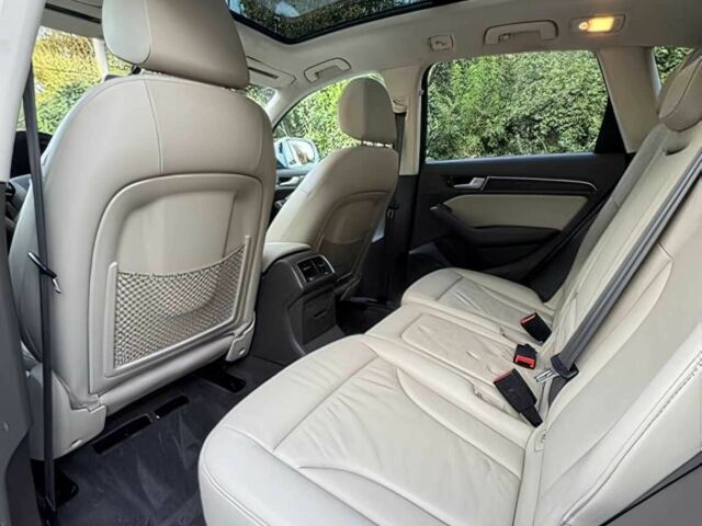 Білий Ауді Ку 5, об'ємом двигуна 2 л та пробігом 71 тис. км за 11100 $, фото 11 на Automoto.ua