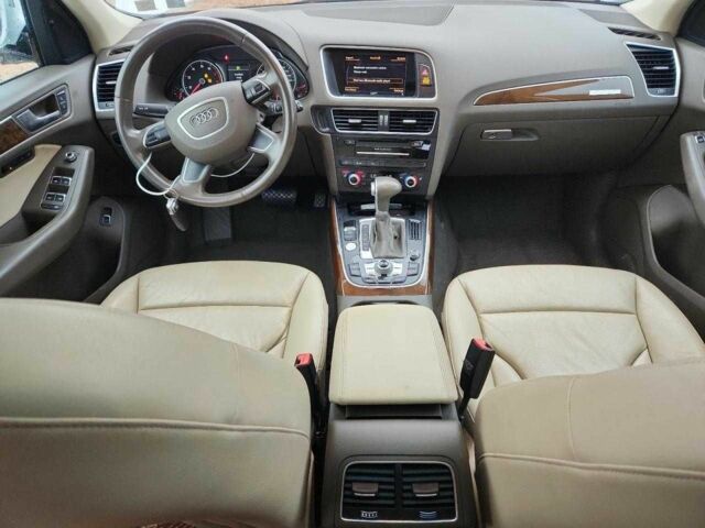 Белый Ауди Ку 5, объемом двигателя 0 л и пробегом 172 тыс. км за 11500 $, фото 4 на Automoto.ua