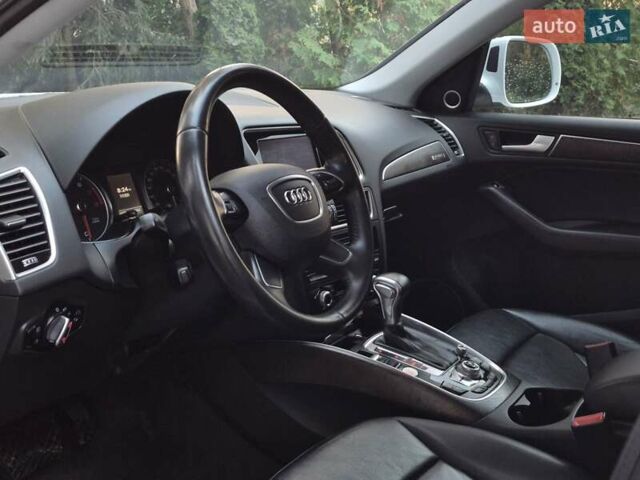 Белый Ауди Ку 5, объемом двигателя 2 л и пробегом 185 тыс. км за 17700 $, фото 14 на Automoto.ua