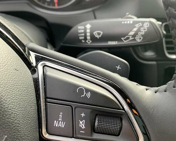 Белый Ауди Ку 5, объемом двигателя 3 л и пробегом 127 тыс. км за 18500 $, фото 28 на Automoto.ua