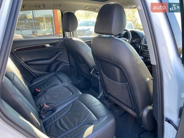 Белый Ауди Ку 5, объемом двигателя 1.98 л и пробегом 107 тыс. км за 15500 $, фото 24 на Automoto.ua