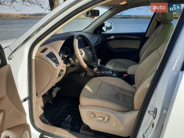 Белый Ауди Ку 5, объемом двигателя 1.98 л и пробегом 115 тыс. км за 16900 $, фото 8 на Automoto.ua