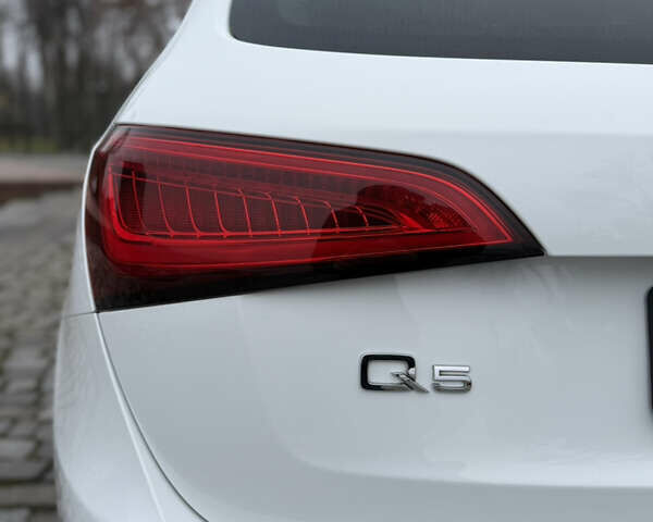 Белый Ауди Ку 5, объемом двигателя 1.98 л и пробегом 229 тыс. км за 15000 $, фото 16 на Automoto.ua