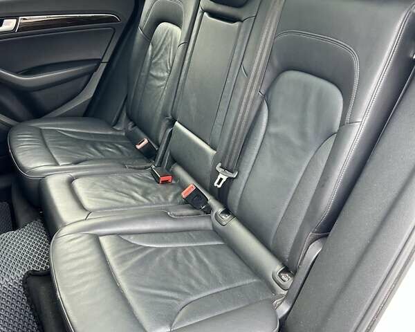 Ауди Ку 5 2015 в Сумах на Automoto.ua Белый Ауди Ку 5, объемом двигателя 1.98 л и пробегом 226 тыс. км за 16900 $, фото 21 на Automoto.ua