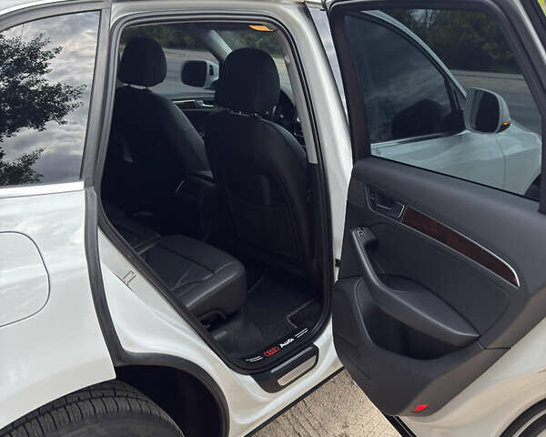 Белый Ауди Ку 5, объемом двигателя 2 л и пробегом 133 тыс. км за 20500 $, фото 12 на Automoto.ua