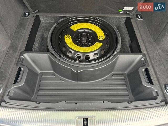 Белый Ауди Ку 5, объемом двигателя 2 л и пробегом 124 тыс. км за 16400 $, фото 15 на Automoto.ua