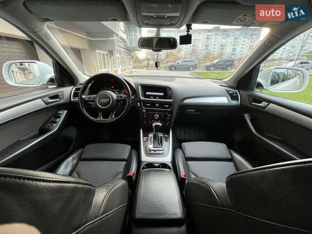 Белый Ауди Ку 5, объемом двигателя 1.98 л и пробегом 197 тыс. км за 23000 $, фото 18 на Automoto.ua
