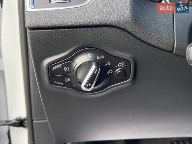 Белый Ауди Ку 5, объемом двигателя 2 л и пробегом 212 тыс. км за 14990 $, фото 18 на Automoto.ua