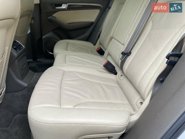 Белый Ауди Ку 5, объемом двигателя 0 л и пробегом 93 тыс. км за 15950 $, фото 19 на Automoto.ua