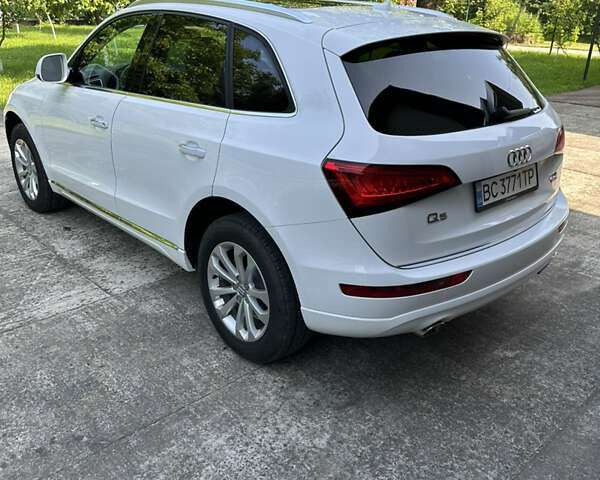 Белый Ауди Ку 5, объемом двигателя 1.98 л и пробегом 155 тыс. км за 15800 $, фото 4 на Automoto.ua