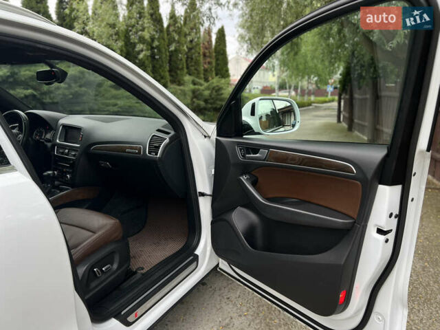 Белый Ауди Ку 5, объемом двигателя 3 л и пробегом 214 тыс. км за 19000 $, фото 20 на Automoto.ua