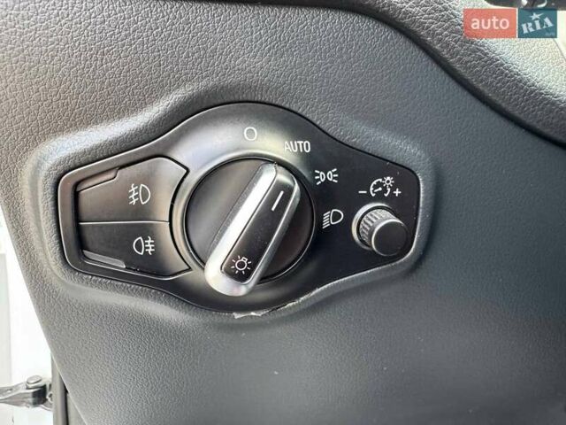 Ауди Ку 5 2015 в Днепре (Днепропетровске) на Automoto.ua Белый Ауди Ку 5, объемом двигателя 2 л и пробегом 160 тыс. км за 17800 $, фото 19 на Automoto.ua