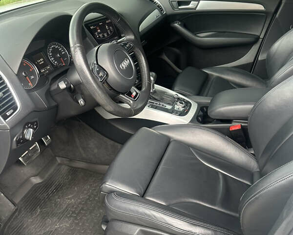 Білий Ауді Ку 5, об'ємом двигуна 1.97 л та пробігом 204 тис. км за 24000 $, фото 23 на Automoto.ua