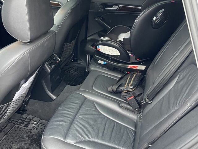 Білий Ауді Ку 5, об'ємом двигуна 2 л та пробігом 153 тис. км за 15999 $, фото 10 на Automoto.ua