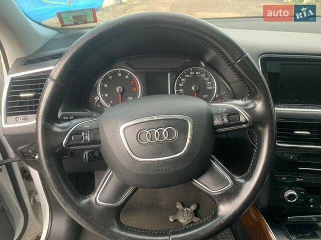 Белый Ауди Ку 5, объемом двигателя 1.98 л и пробегом 173 тыс. км за 9800 $, фото 17 на Automoto.ua