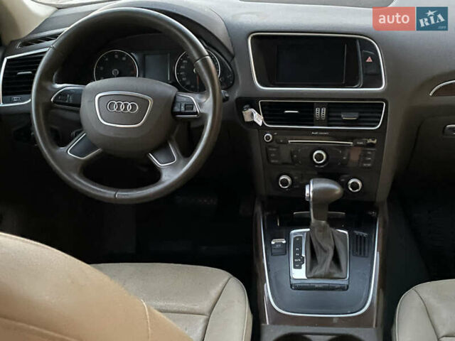 Білий Ауді Ку 5, об'ємом двигуна 2 л та пробігом 203 тис. км за 9950 $, фото 9 на Automoto.ua