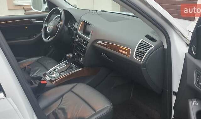 Белый Ауди Ку 5, объемом двигателя 3 л и пробегом 133 тыс. км за 21500 $, фото 20 на Automoto.ua
