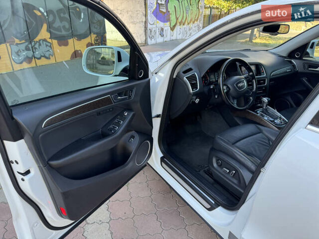Белый Ауди Ку 5, объемом двигателя 1.98 л и пробегом 229 тыс. км за 16000 $, фото 16 на Automoto.ua