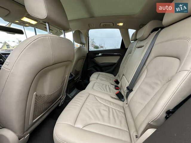 Білий Ауді Ку 5, об'ємом двигуна 2 л та пробігом 200 тис. км за 14990 $, фото 52 на Automoto.ua