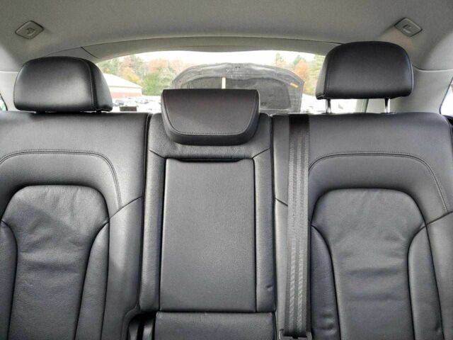 Білий Ауді Ку 5, об'ємом двигуна 2 л та пробігом 83 тис. км за 3500 $, фото 9 на Automoto.ua