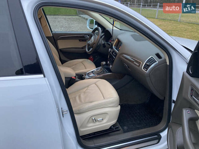 Белый Ауди Ку 5, объемом двигателя 1.98 л и пробегом 162 тыс. км за 18000 $, фото 12 на Automoto.ua