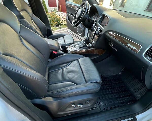 Білий Ауді Ку 5, об'ємом двигуна 2 л та пробігом 169 тис. км за 15500 $, фото 9 на Automoto.ua