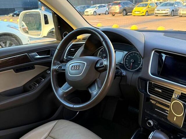 Білий Ауді Ку 5, об'ємом двигуна 2 л та пробігом 124 тис. км за 18499 $, фото 5 на Automoto.ua