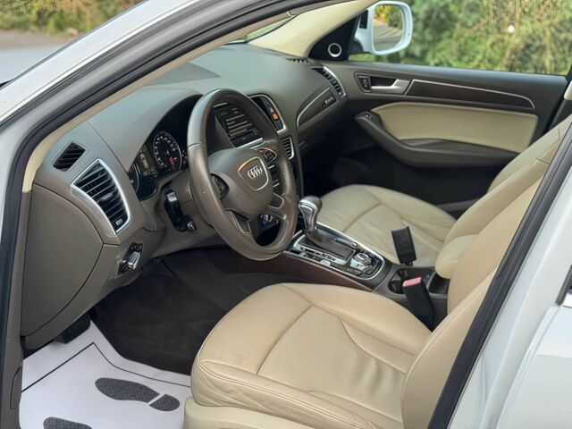 Білий Ауді Ку 5, об'ємом двигуна 2 л та пробігом 71 тис. км за 11100 $, фото 8 на Automoto.ua