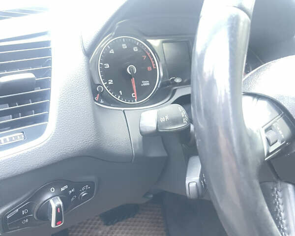 Білий Ауді Ку 5, об'ємом двигуна 1.98 л та пробігом 206 тис. км за 12950 $, фото 12 на Automoto.ua