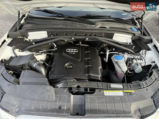 Білий Ауді Ку 5, об'ємом двигуна 2 л та пробігом 201 тис. км за 15999 $, фото 25 на Automoto.ua