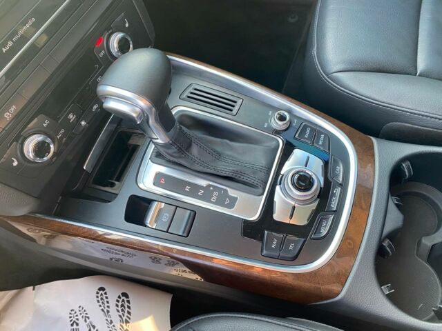 Білий Ауді Ку 5, об'ємом двигуна 2 л та пробігом 200 тис. км за 14300 $, фото 17 на Automoto.ua