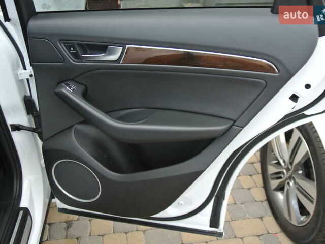 Белый Ауди Ку 5, объемом двигателя 1.98 л и пробегом 146 тыс. км за 17900 $, фото 22 на Automoto.ua