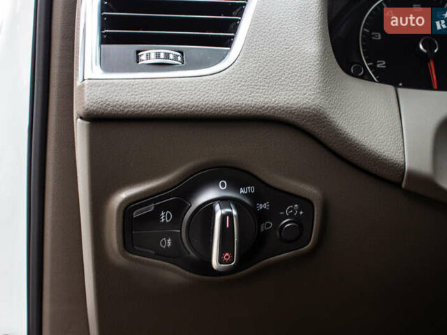 Белый Ауди Ку 5, объемом двигателя 1.98 л и пробегом 99 тыс. км за 15800 $, фото 49 на Automoto.ua