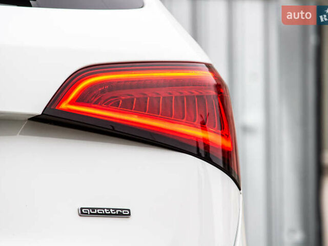 Белый Ауди Ку 5, объемом двигателя 1.98 л и пробегом 99 тыс. км за 15800 $, фото 24 на Automoto.ua