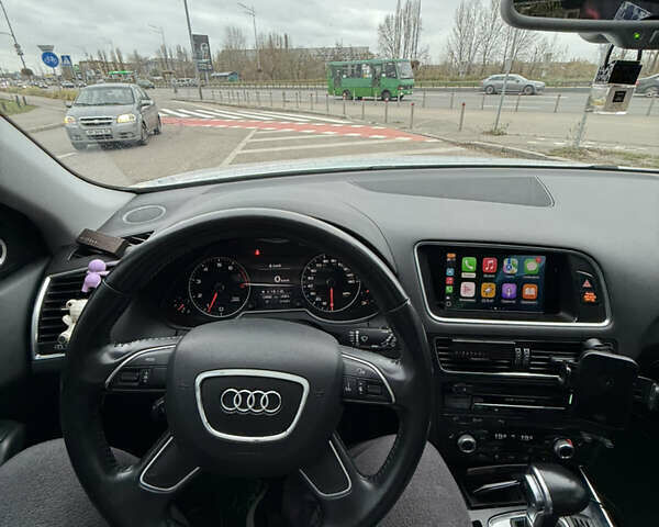 Белый Ауди Ку 5, объемом двигателя 1.98 л и пробегом 141 тыс. км за 17500 $, фото 15 на Automoto.ua