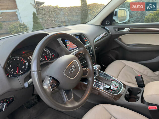Білий Ауді Ку 5, об'ємом двигуна 2 л та пробігом 173 тис. км за 15700 $, фото 41 на Automoto.ua