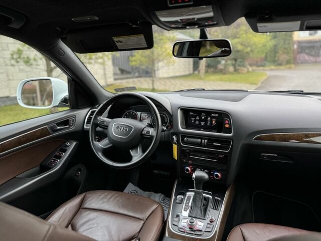 Білий Ауді Ку 5, об'ємом двигуна 2 л та пробігом 169 тис. км за 14800 $, фото 8 на Automoto.ua