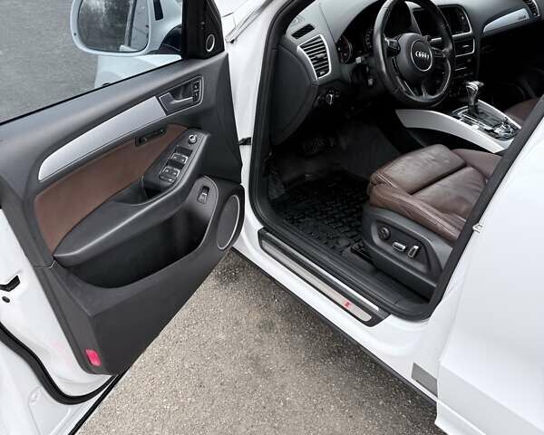 Белый Ауди Ку 5, объемом двигателя 1.98 л и пробегом 171 тыс. км за 17900 $, фото 22 на Automoto.ua