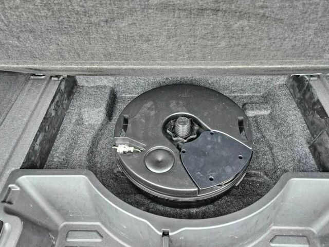 Білий Ауді Ку 5, об'ємом двигуна 3 л та пробігом 122 тис. км за 19000 $, фото 14 на Automoto.ua