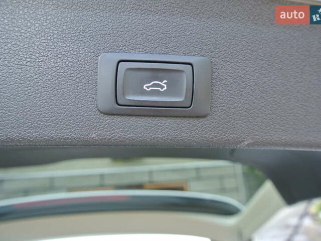 Белый Ауди Ку 5, объемом двигателя 1.98 л и пробегом 146 тыс. км за 17900 $, фото 37 на Automoto.ua