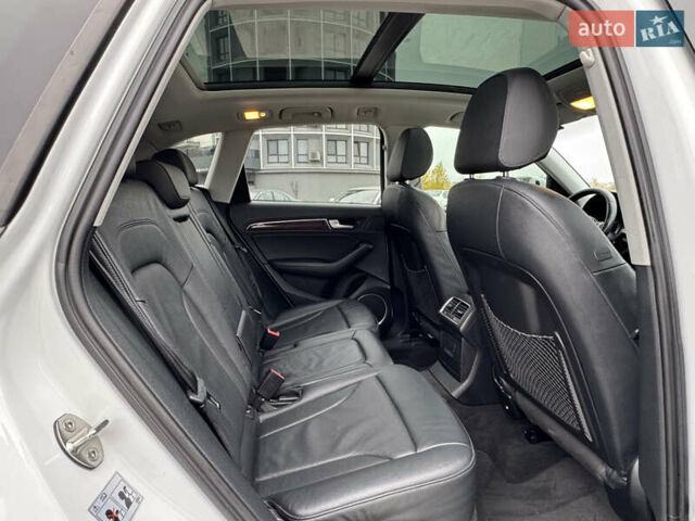 Белый Ауди Ку 5, объемом двигателя 3 л и пробегом 179 тыс. км за 17900 $, фото 19 на Automoto.ua