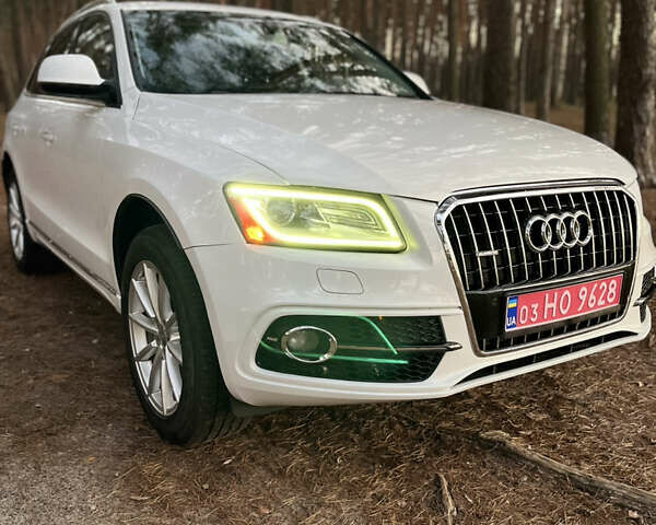 Белый Ауди Ку 5, объемом двигателя 2 л и пробегом 174 тыс. км за 16599 $, фото 23 на Automoto.ua