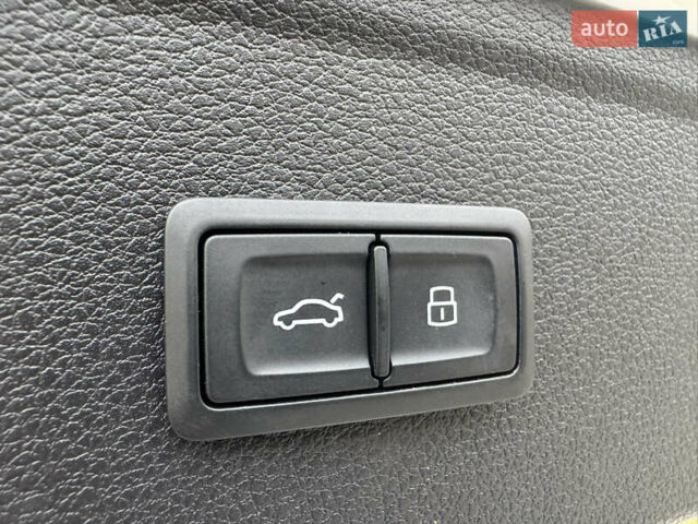 Білий Ауді Ку 5, об'ємом двигуна 2 л та пробігом 185 тис. км за 20990 $, фото 18 на Automoto.ua