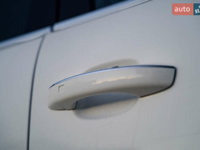 Білий Ауді Ку 5, об'ємом двигуна 1.98 л та пробігом 124 тис. км за 18900 $, фото 14 на Automoto.ua