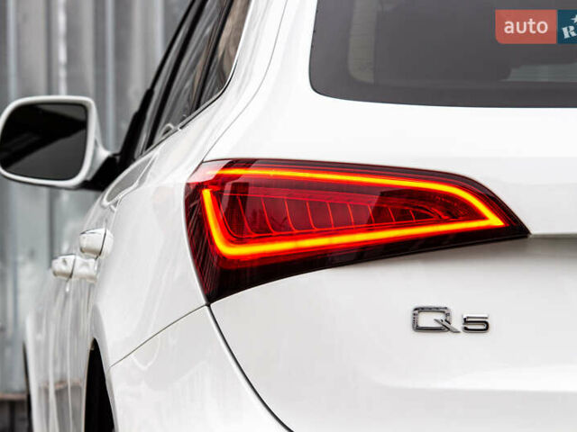 Белый Ауди Ку 5, объемом двигателя 1.98 л и пробегом 99 тыс. км за 15800 $, фото 23 на Automoto.ua